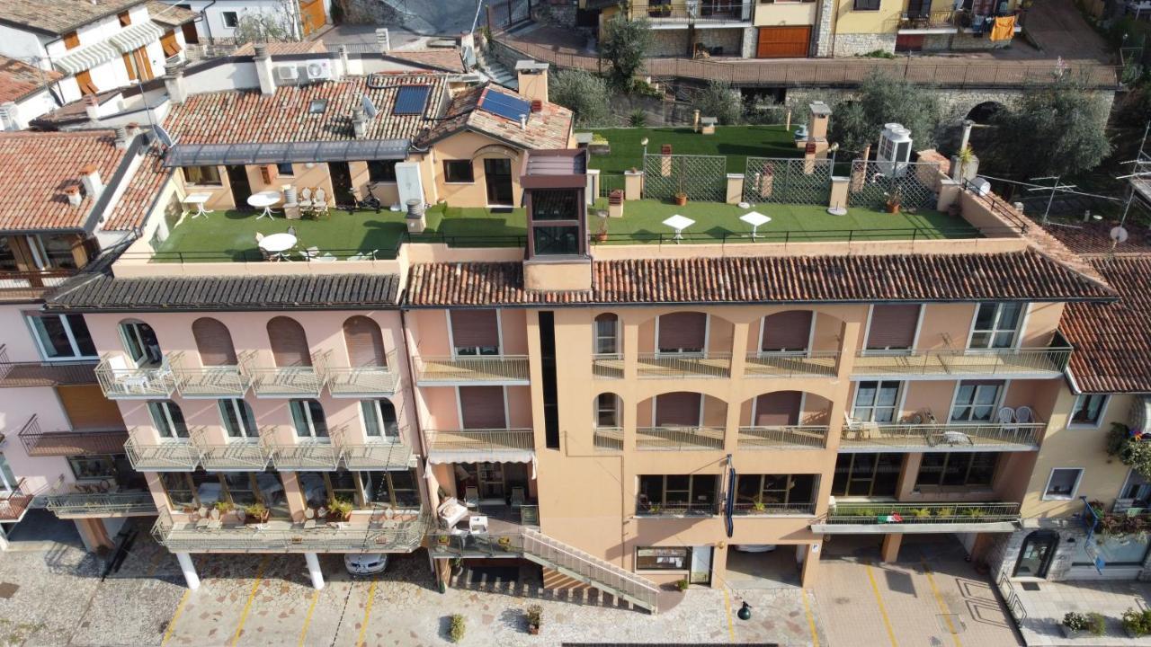Hotel Sorriso Brenzone sul Garda Eksteriør billede