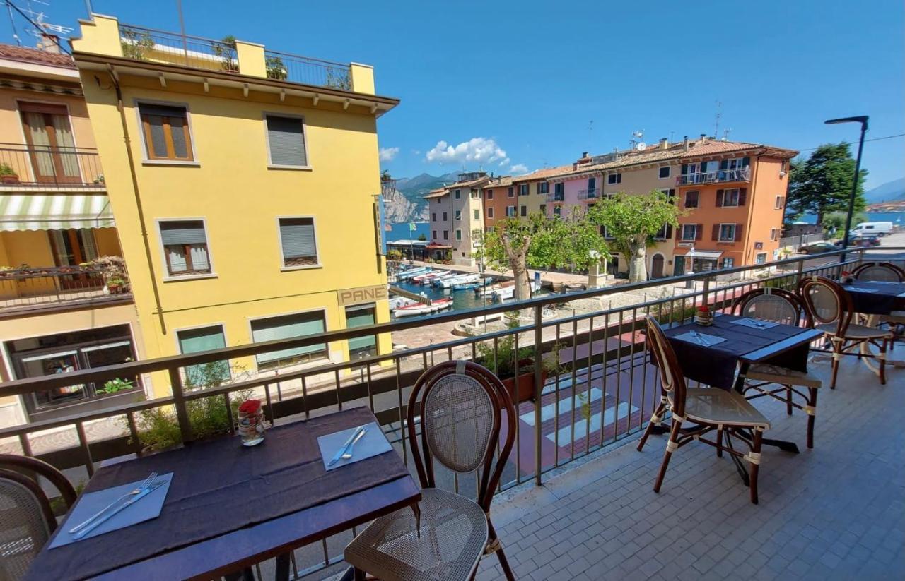 Hotel Sorriso Brenzone sul Garda Eksteriør billede