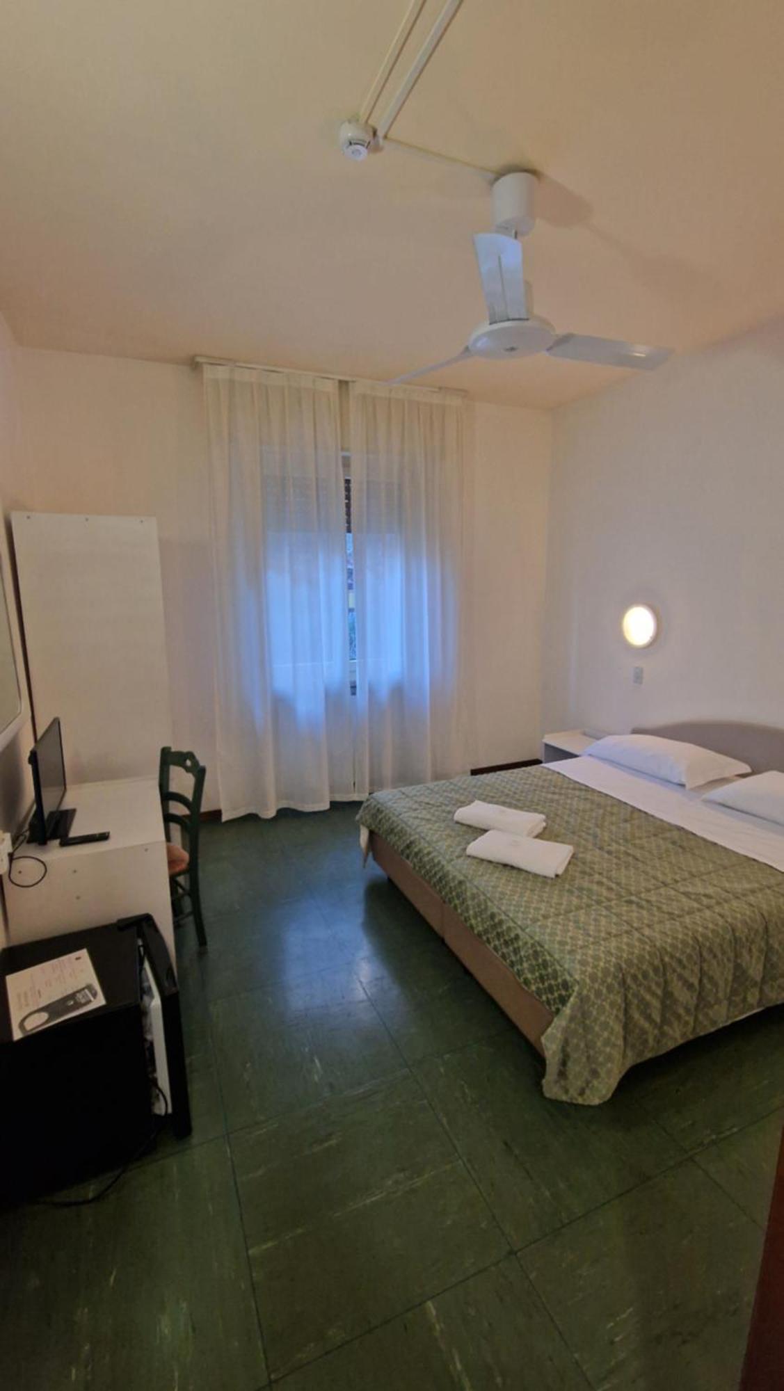 Hotel Sorriso Brenzone sul Garda Eksteriør billede