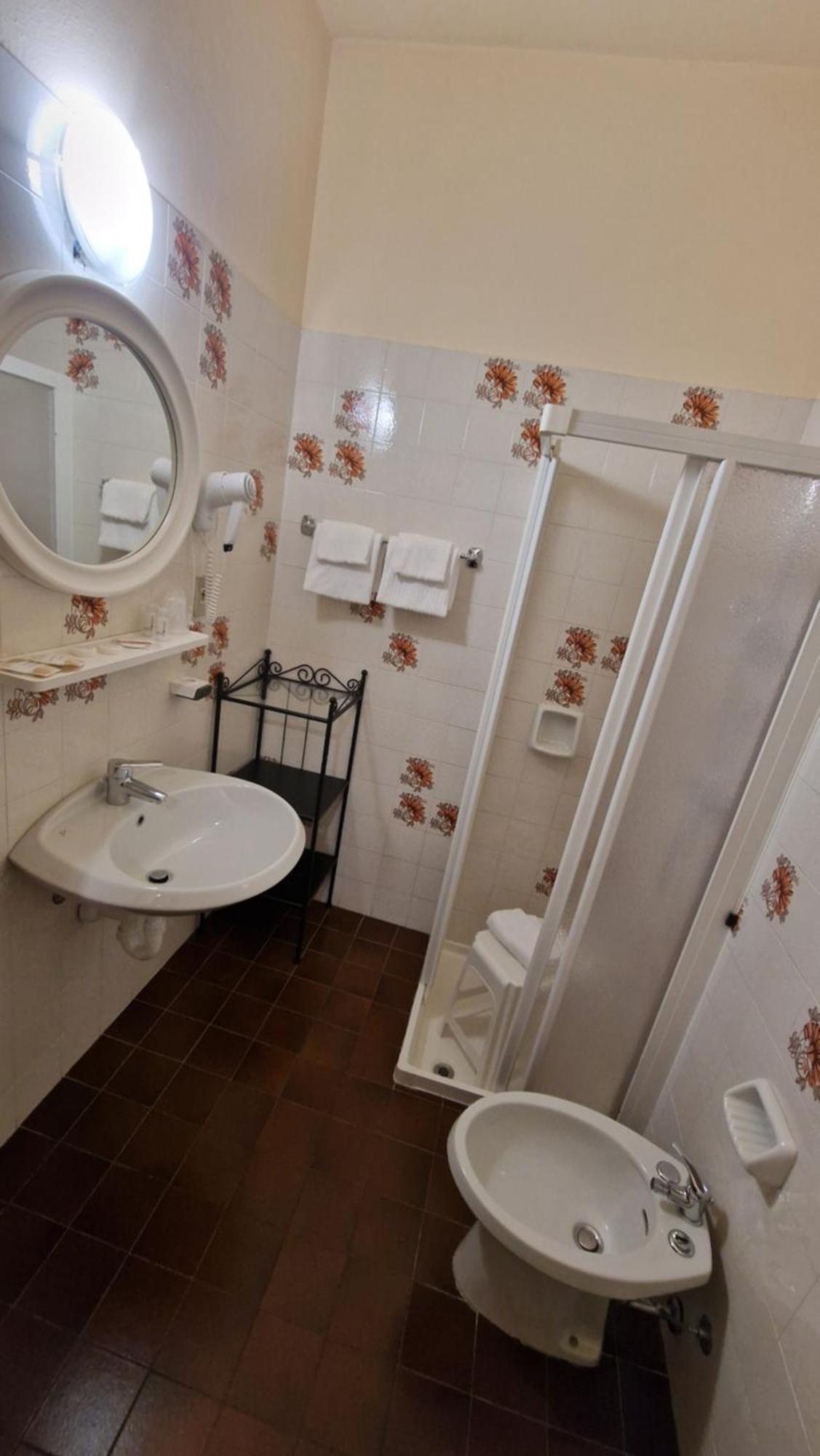 Hotel Sorriso Brenzone sul Garda Eksteriør billede