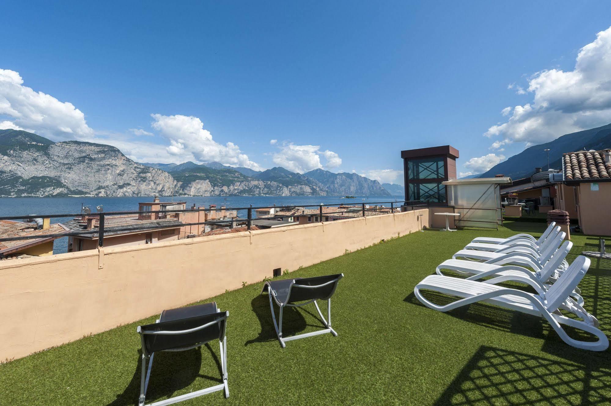 Hotel Sorriso Brenzone sul Garda Eksteriør billede